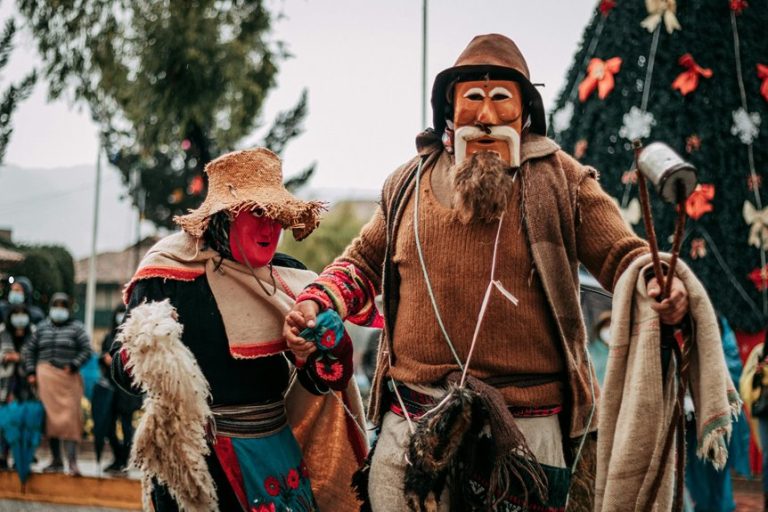 christmas parades and ceremonies